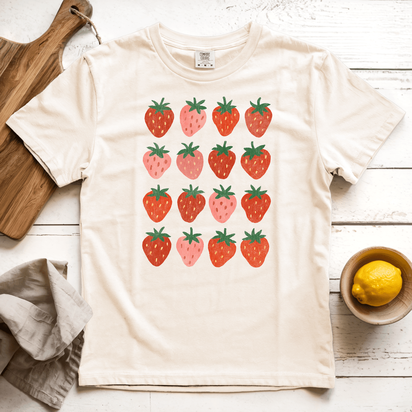 T-Shirt Ivory / S Strawberry Grid