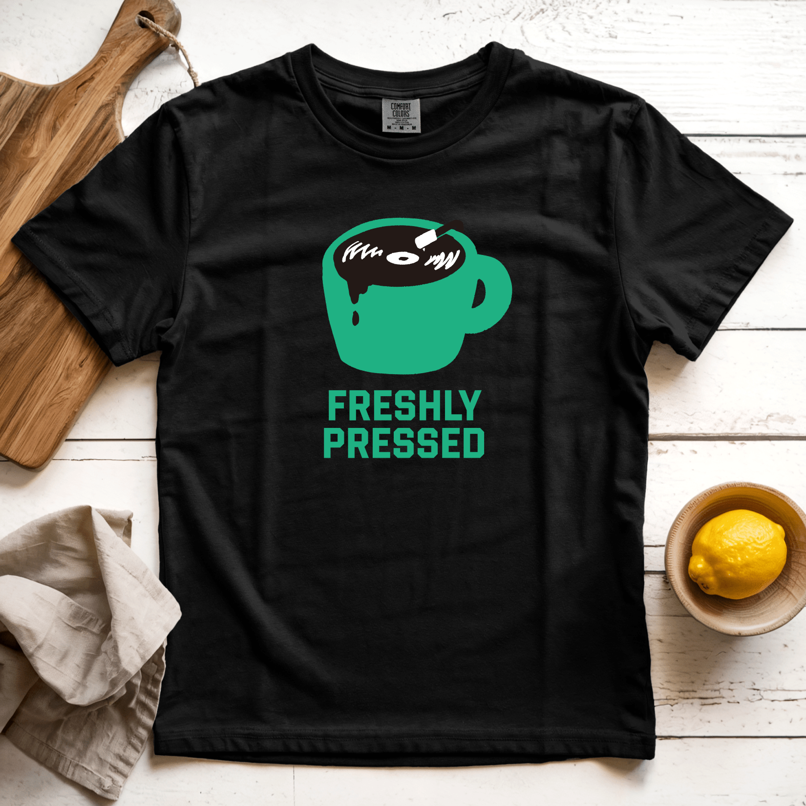 T-Shirt Black / S Freshly Pressed