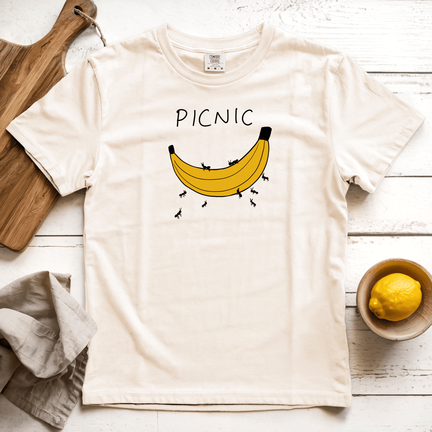 T-Shirts Ivory / S Picnic: Woblylines